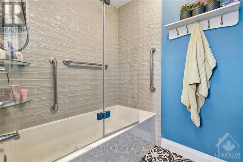 3426 Uplands Drive, Ottawa, ON - Indoor Photo Showing Bathroom