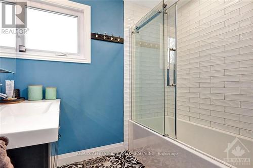 3426 Uplands Drive, Ottawa, ON - Indoor Photo Showing Bathroom