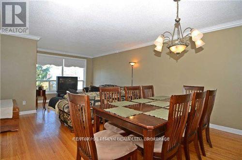 245 Axminster Drive, Richmond Hill, ON - Indoor Photo Showing Dining Room