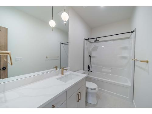 113 Sullivan Drive, Kimberley, BC - Indoor Photo Showing Bathroom