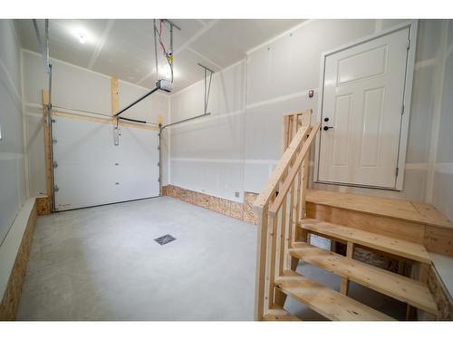 113 Sullivan Drive, Kimberley, BC - Indoor Photo Showing Garage