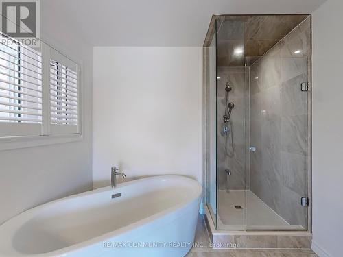 155 William Fair Drive, Clarington (Bowmanville), ON - Indoor Photo Showing Bathroom