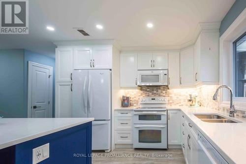 42 Schmidt Way, Quinte West, ON - Indoor Photo Showing Kitchen With Double Sink With Upgraded Kitchen