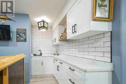 42 Schmidt Way, Quinte West, ON - Indoor Photo Showing Kitchen