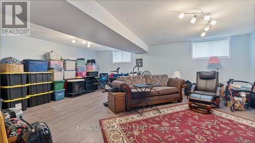 9 Anastasia Crescent, Brantford, ON - Indoor Photo Showing Other Room