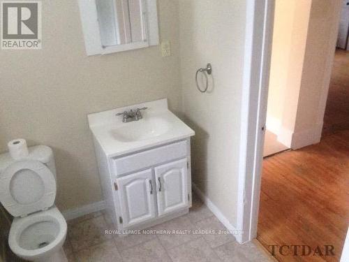 260 Eight Avenue, Timmins (Central), ON - Indoor Photo Showing Bathroom