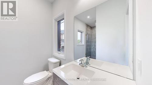 5 Burrows Court, Kawartha Lakes, ON - Indoor Photo Showing Bathroom