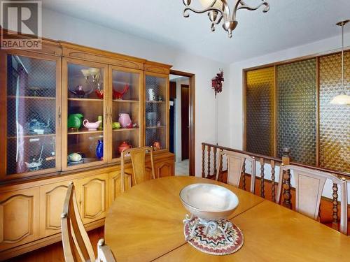 6957 Richmond Street, Powell River, BC - Indoor Photo Showing Dining Room