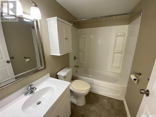 116 4Th Avenue W, Kindersley, SK - Indoor Photo Showing Bathroom