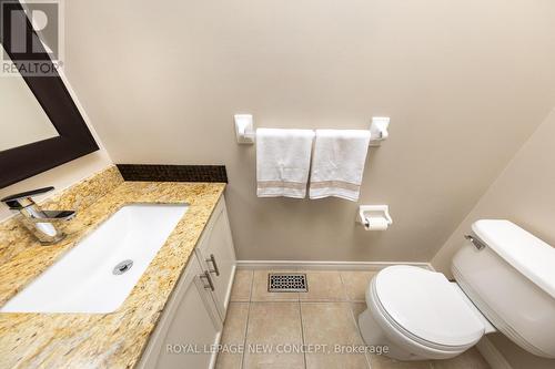 25 Liddycoat Lane, Hamilton (Ancaster), ON - Indoor Photo Showing Bathroom