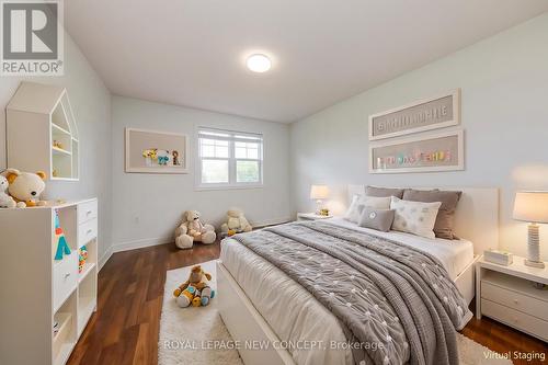 25 Liddycoat Lane, Hamilton (Ancaster), ON - Indoor Photo Showing Bedroom