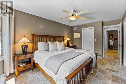 386 Nawautin Drive, Alnwick/Haldimand (Grafton), ON - Indoor Photo Showing Bedroom