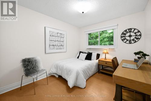 118 - 2301 Cavendish Drive, Burlington (Brant Hills), ON - Indoor Photo Showing Bedroom