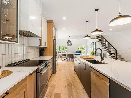 Cuisine - 27 Rue De L'Orée-Des-Bois, Saint-Denis-De-Brompton, QC - Indoor Photo Showing Kitchen With Upgraded Kitchen