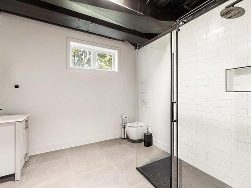 Salle de bains - 27 Rue De L'Orée-Des-Bois, Saint-Denis-De-Brompton, QC - Indoor