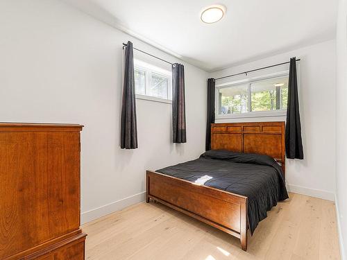 Chambre Ã Â coucher - 27 Rue De L'Orée-Des-Bois, Saint-Denis-De-Brompton, QC - Indoor Photo Showing Bedroom