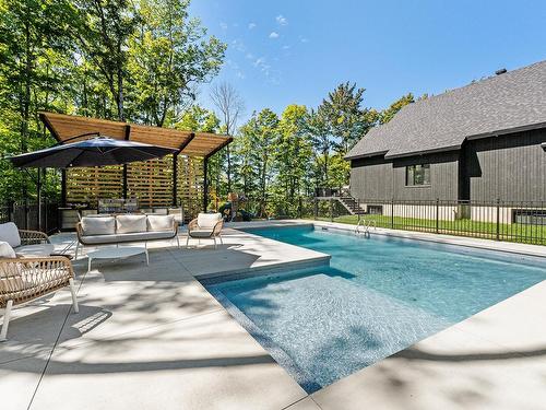 Piscine - 27 Rue De L'Orée-Des-Bois, Saint-Denis-De-Brompton, QC - Outdoor With In Ground Pool With Backyard