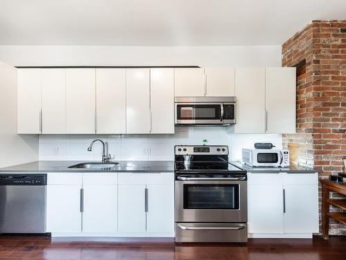 Kitchen - 564 Rue Aylwin, Montréal (Mercier/Hochelaga-Maisonneuve), QC - Indoor Photo Showing Kitchen