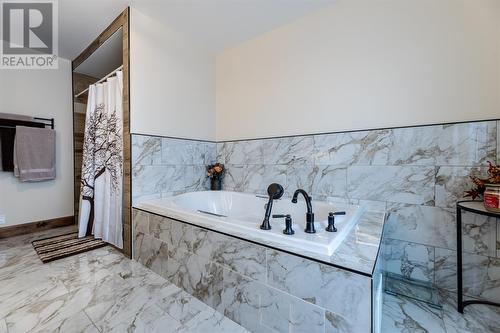 125 Amber Drive, Whitbourne, NL - Indoor Photo Showing Bathroom