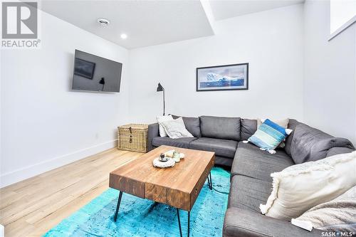 43 Hadley Road, Prince Albert, SK - Indoor Photo Showing Living Room