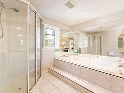 Ensuite bathroom - 