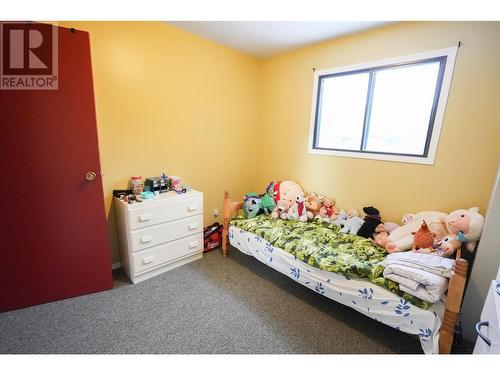 2140 Hadden Court, Kelowna, BC - Indoor Photo Showing Bedroom