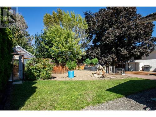 2140 Hadden Court, Kelowna, BC - Outdoor