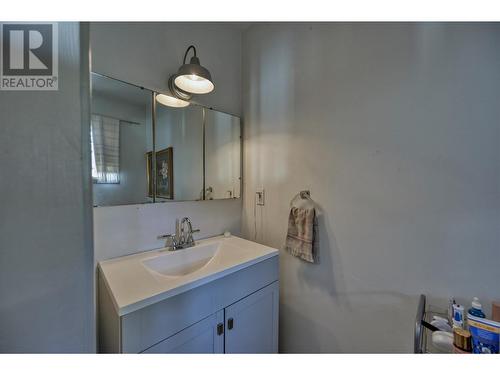 10617 81St Street, Osoyoos, BC - Indoor Photo Showing Bathroom