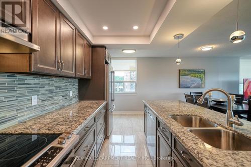 1506 - 120 Duke Street, Hamilton, ON - Indoor Photo Showing Kitchen With Double Sink With Upgraded Kitchen