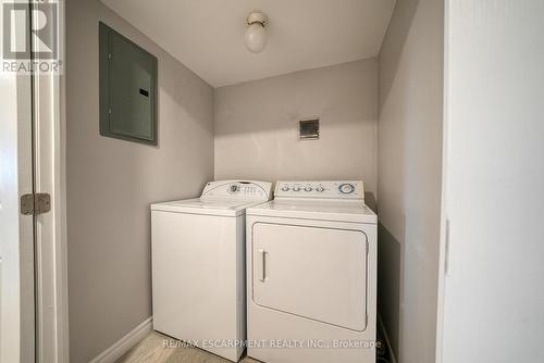 1506 - 120 Duke Street, Hamilton, ON - Indoor Photo Showing Laundry Room