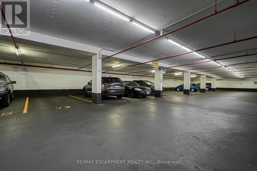 1506 - 120 Duke Street, Hamilton, ON - Indoor Photo Showing Garage