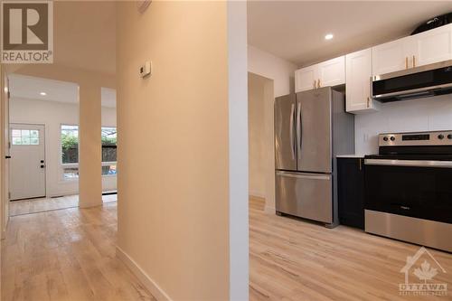 77 Foxfield Drive Unit#C, Ottawa, ON - Indoor Photo Showing Kitchen