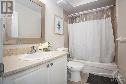 2087 Assomption Street, Ottawa, ON - Indoor Photo Showing Bathroom