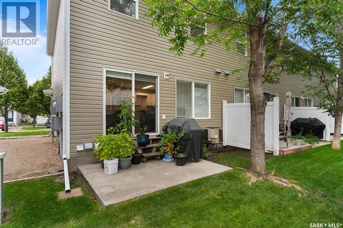 4686 Marigold Drive, Regina, SK - Outdoor