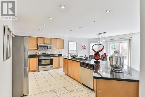 316 Drummond Drive, Vaughan (Maple), ON - Indoor Photo Showing Kitchen With Double Sink