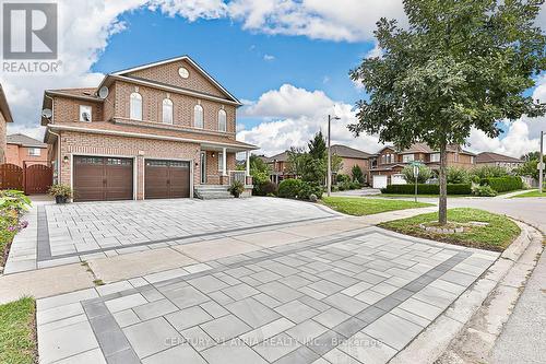 316 Drummond Drive, Vaughan (Maple), ON - Outdoor