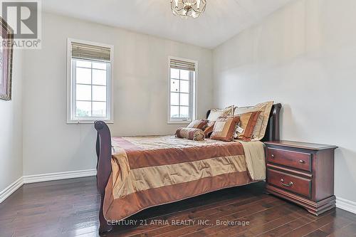 316 Drummond Drive, Vaughan (Maple), ON - Indoor Photo Showing Bedroom