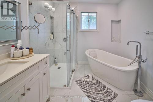 2014 Old Station Road, Mississauga, ON - Indoor Photo Showing Bathroom