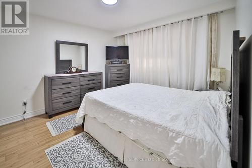 2014 Old Station Road, Mississauga, ON - Indoor Photo Showing Bedroom