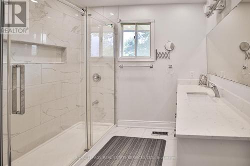 2014 Old Station Road, Mississauga, ON - Indoor Photo Showing Bathroom