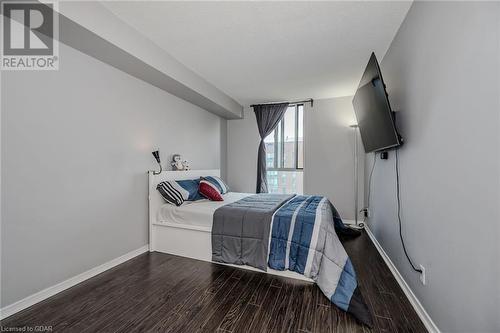 145 Hillcrest Avenue Unit# 2207, Mississauga, ON - Indoor Photo Showing Bedroom