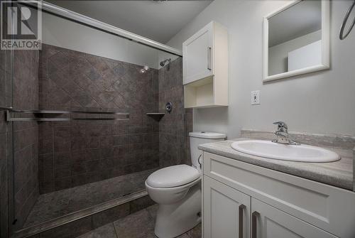 4425 Schubert Road, Armstrong, BC - Indoor Photo Showing Bathroom