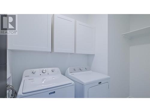 10727 Pinecrest Road, Vernon, BC - Indoor Photo Showing Laundry Room