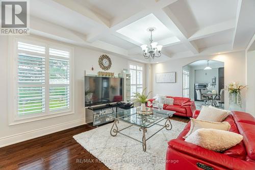 70 Leparc Road, Brampton (Vales Of Castlemore North), ON - Indoor Photo Showing Living Room