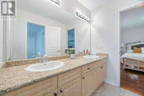 70 Leparc Road, Brampton (Vales Of Castlemore North), ON - Indoor Photo Showing Bathroom