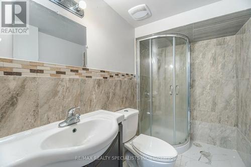 70 Leparc Road, Brampton (Vales Of Castlemore North), ON - Indoor Photo Showing Bathroom