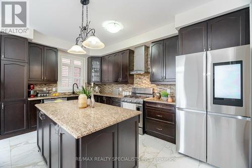 70 Leparc Road, Brampton, ON - Indoor Photo Showing Kitchen With Upgraded Kitchen