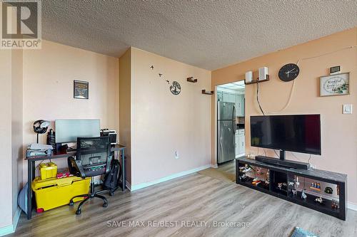 1111 - 3590 Kaneff Crescent, Mississauga (City Centre), ON - Indoor