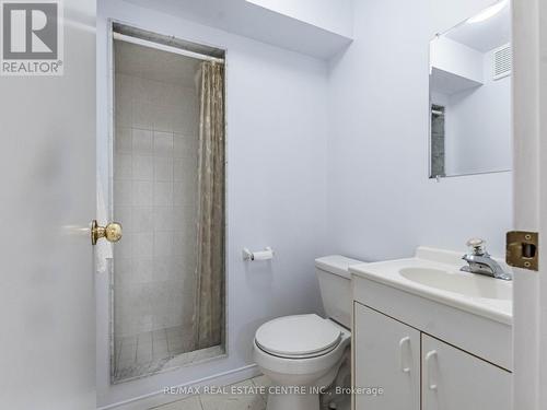 521 Nanak Road, Mississauga (Fairview), ON - Indoor Photo Showing Bathroom