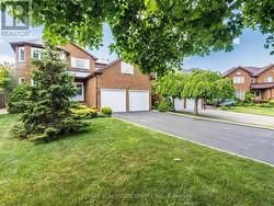 521 NANAK ROAD  Mississauga, ON L5B 3X2